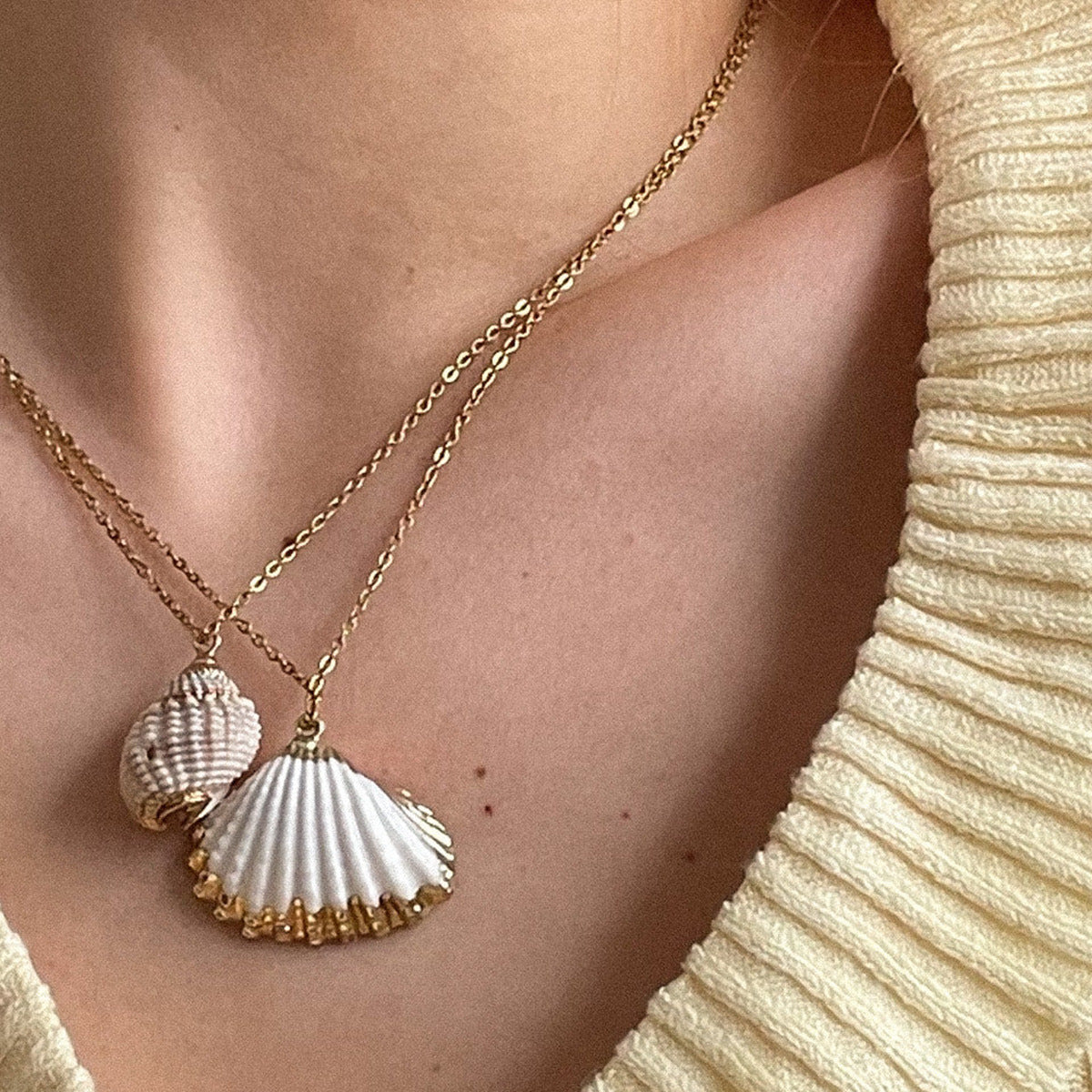 Collar Irina